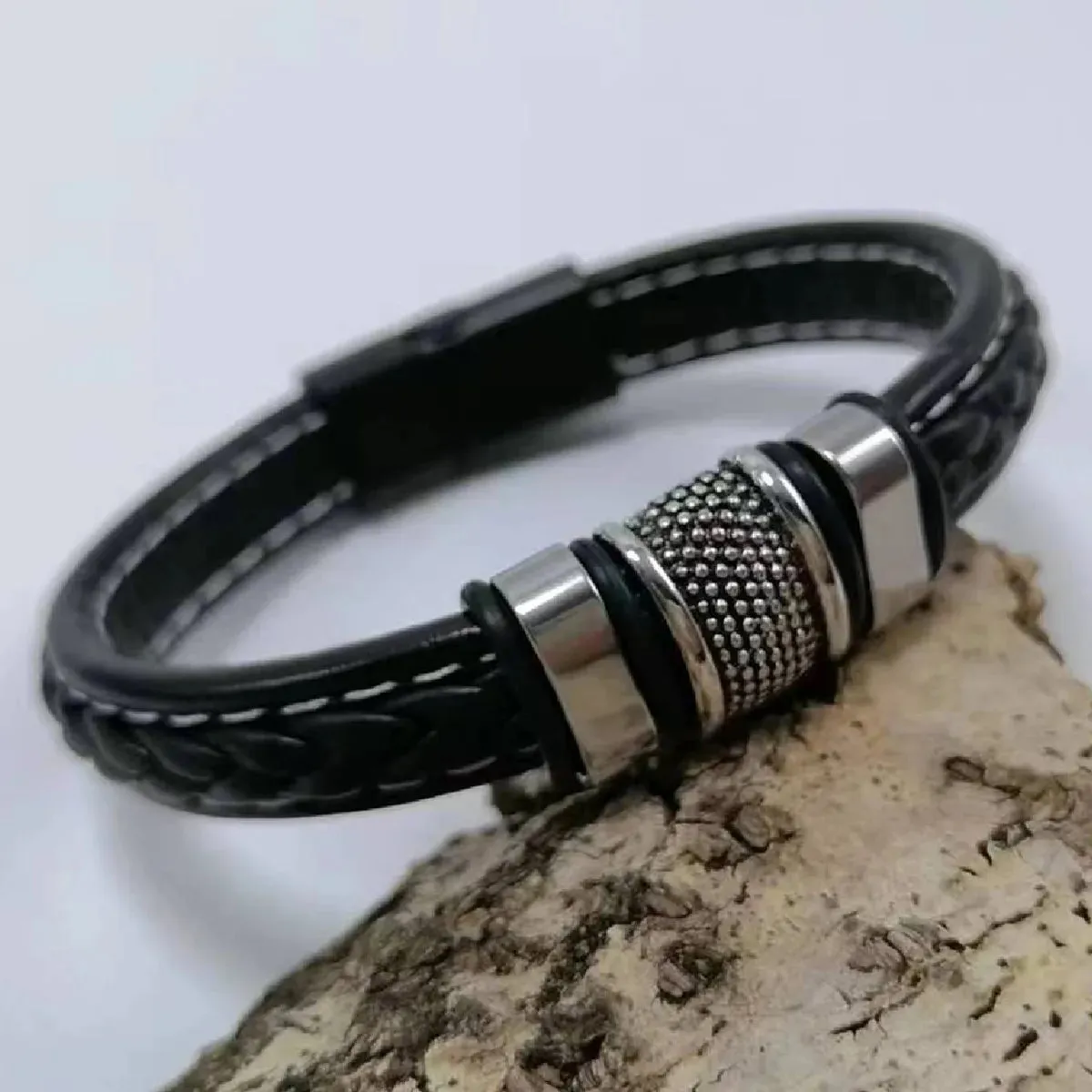 Exclusive Vintage Punk Bracelet – Unique Style Statement